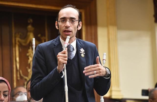 محمد عبد العزيز