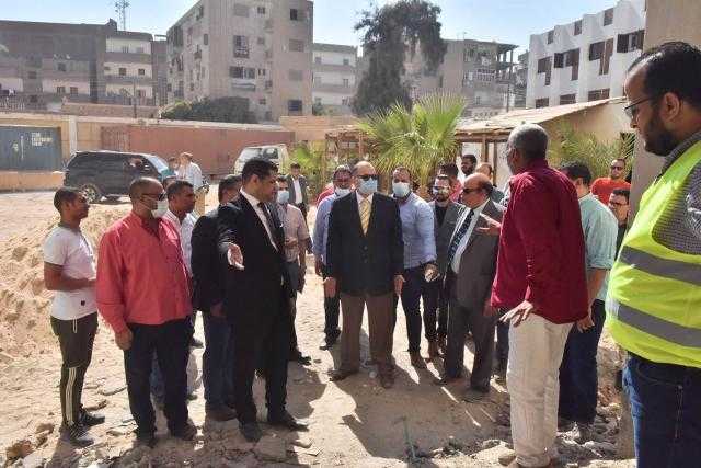 محافظ أسيوط يتفقد أعمال تنفيذ مستشفى منفلوط النموذجي الجديد.. صور