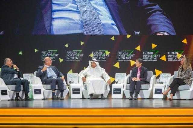 اختتام أعمال الدورة الخامسة لمبادرة مستقبل الاستثمار تحت عنوان ” الاستثمار في الإنسانية 