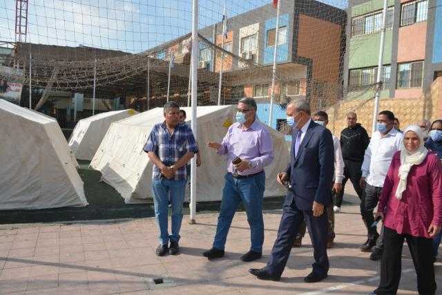 محافظ القليوبية يقود حملة لرفع الإشغالات بشوارع قليوب وبنها.. صور