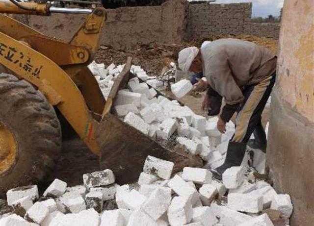 حملات مكبرة لمنع البناء بدون ترخيص وتطبيق القانون على المخالفين بالشرقية