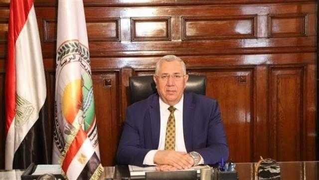 اجتماع مع رئيس الوزراء ونفي شائعة وقوافل بيطرية.. نشاط «الزراعة» في أسبوع