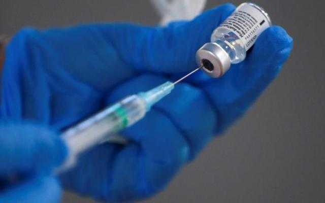 غدًا.. الأردن يبدأ إعطاء المواطنين جرعة ثالثة من لقاح كورونا