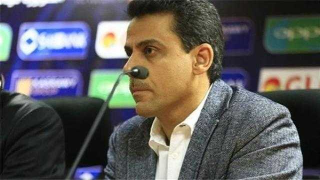 حسين السيد يطمئن على استعدادات معسكر الزمالك في دبي
