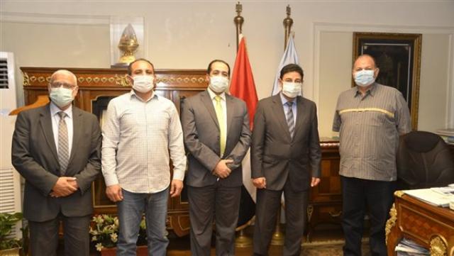خط أحمر