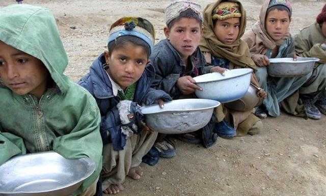شوارع المدن الأفغانية تستغيث.. أزمة الجوع تعصف بأفغانستان