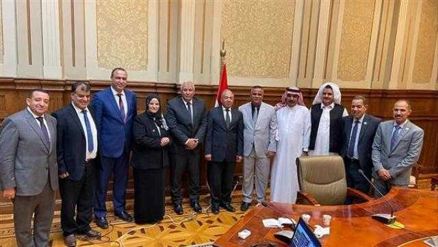 محافظ الوادي الجديد يشارك بإجماع لجنة الدفاع والأمن القومي بمجلس النواب