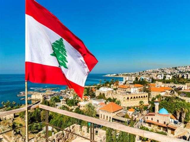 وزير الدفاع الوطني اللبناني: الجيش يبقى دوما الضامن للاستقرار وللأمن في البلد