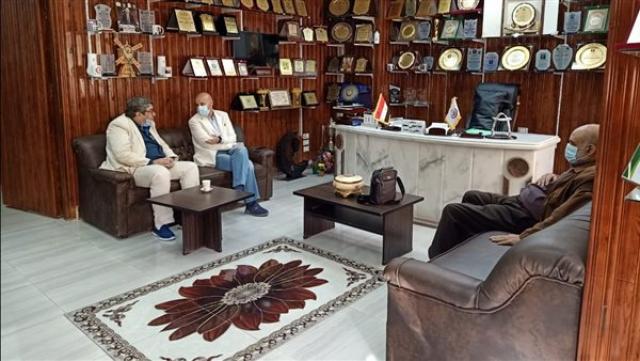 خط أحمر