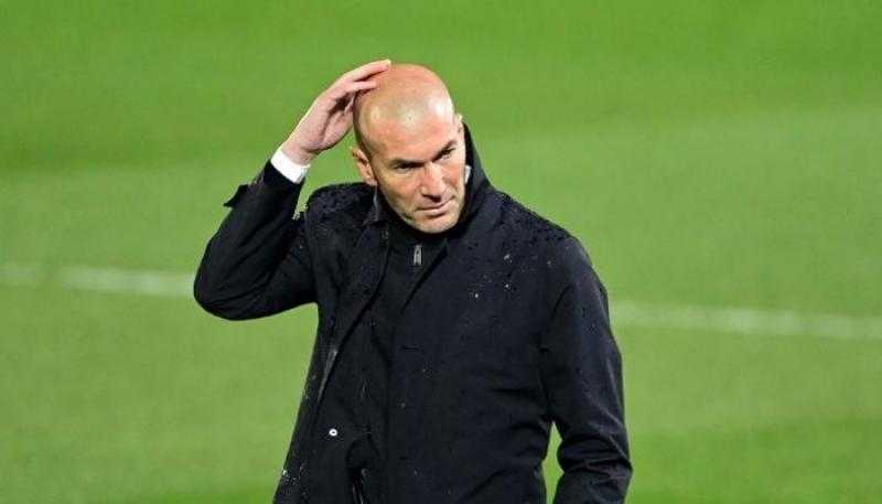 تقارير: الهلال السعودي يدخل المنافسة الشرسة للحصول على توقيع زين الدين زيدان