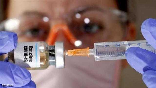 خبير أمصال يتوقع استمرار موجات فيروس كورونا