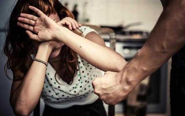 ألمانيا: العنف الزوجي أودى بحياة 139 امرأة و30 رجلا في العام الماضي