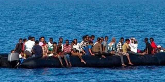 حرس السواحل الليبي ينقذ 235 مهاجرًا من جنسيات أفريقية
