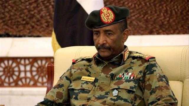 «البرهان» يجدد التزامه بعملية التحول الديمقراطي فى السودان