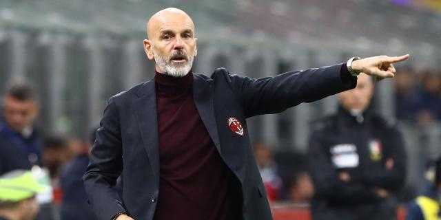 ميلان الإيطالي يمدد عقد مدربه بيولي حتى عام 2023