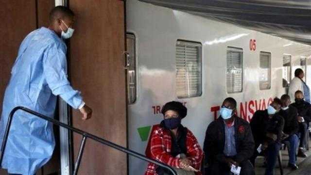 هولندا ترجح وجود إصابات بسلالة «أوميكرون» بين الوافدين من جنوب إفريقيا