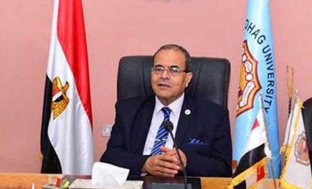 مساعد وزير التعليم العالي يتفقد المستشفى الجامعي الجديد في سوهاج