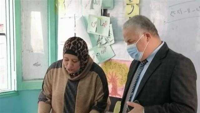 استبعاد مدير ووكيل مدرسة بدمياط لعدم الانضباط الإداري والتعليمي