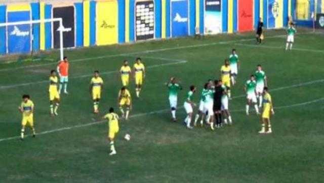 الاعتداء على حكم مباراة لافيينا والواسطى بدوري القسم الثالث.. فيديو