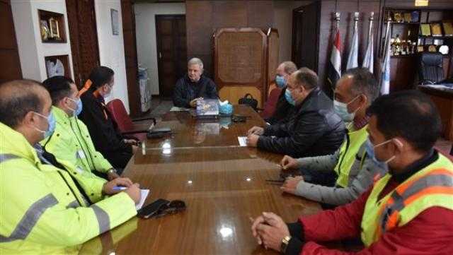 «القابضة للمياه» تبحث الحلول الفنية الخاصة بالمناطق الساخنة في الإسكندرية