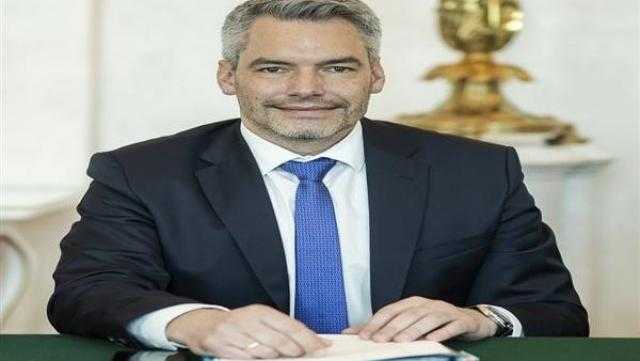 اعتبارًا من اليوم.. الحكومة النمساوية تنهي الإغلاق العام لمن تلقوا لقاحات ضد كورونا