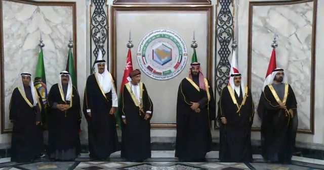 البيان الختامي للقمة الخليجية يؤكد أهمية مضاعفة الاستثمارات المشتركة بينها