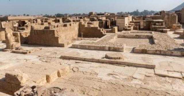 اكتشاف أكثر من 13 ألف أوستراكا من العصر البطلمى واليوناني والقبطى والإسلامى
