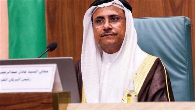 «العسومي» يشيد بدور ملك البحرين في دعم وحماية الأمن القومي العربي