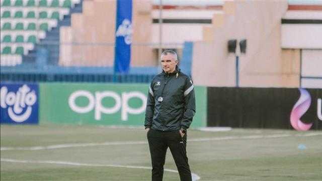 كارتيرون يحذر لاعبي الزمالك من صعوبة مواجهة المقاولون العرب