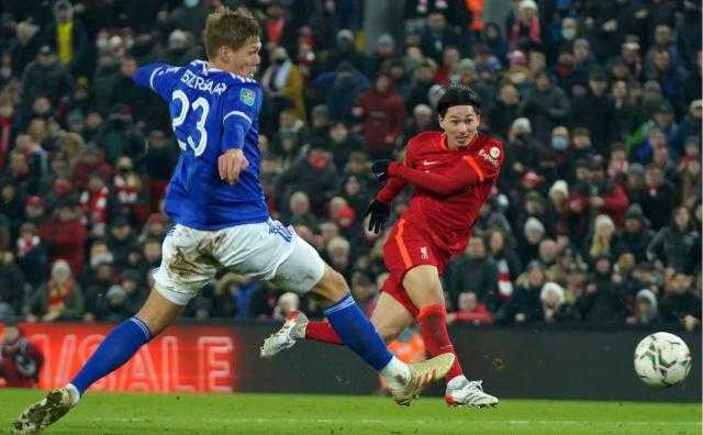 كورونا يتسبب في تأجيل مواجهتي ليفربول مع ليدز وولفرهامبتون مع واتفورد