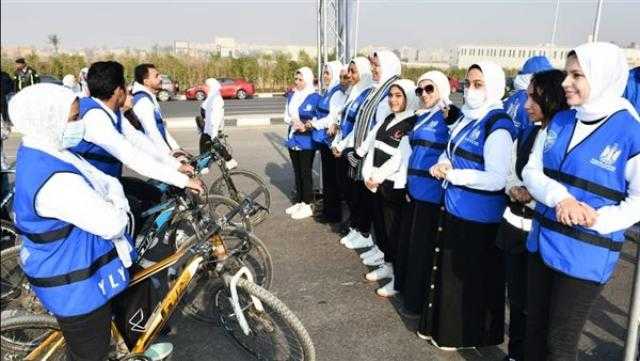 وزير الشباب والرياضة يطلق ماراثون للدراجات الهوائية