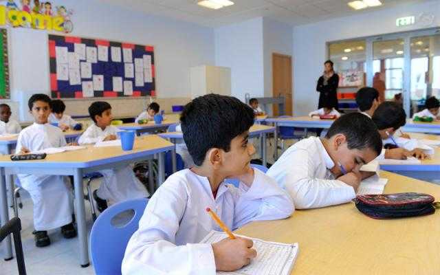 الإمارات: الدراسة ”عن بُعد” في المدارس والجامعات لمدة أسبوعين