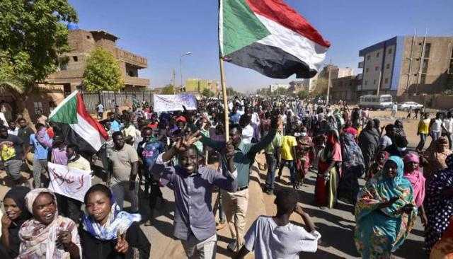 الشرطةالسودانية: 4 وفيات و296 مصابا في تظاهرات الخميس
