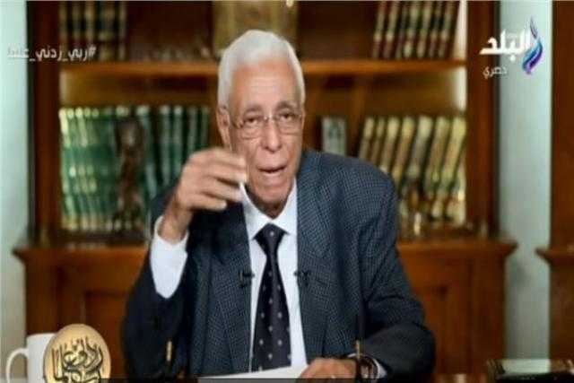 حسام موافي يكشف أسباب توقف الغدة الدرقية والكظرية