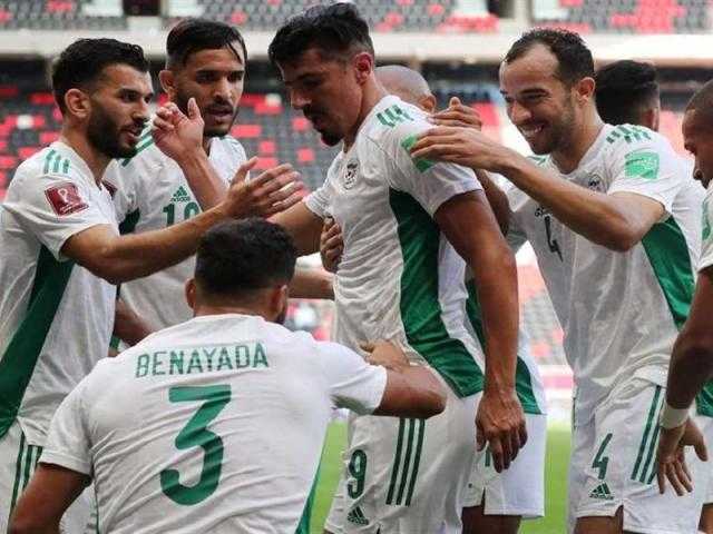 منتخب الجزائر يؤجل سفره إلى الكاميرون للمشاركة في كأس أفريقيا