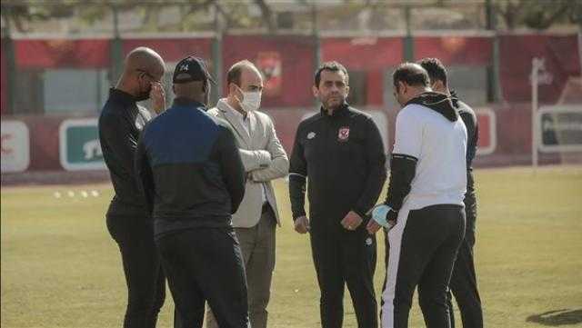 مران الأهلي.. عبدالحفيظ يجتمع مع موسيماني والجهاز الفني