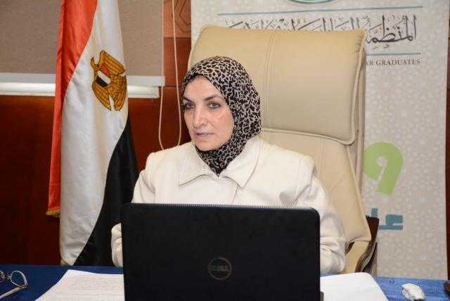 أمين ”البحوث الإسلامية” لواعظات الأزهر: الجماعات المتطرفة تستغل النساء سيكولوجيا لتجنيدهم فكريا