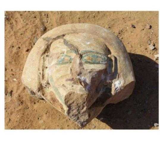 الكشف عن مقبرة أثرية تعود للعصر اليوناني الروماني في أسوان