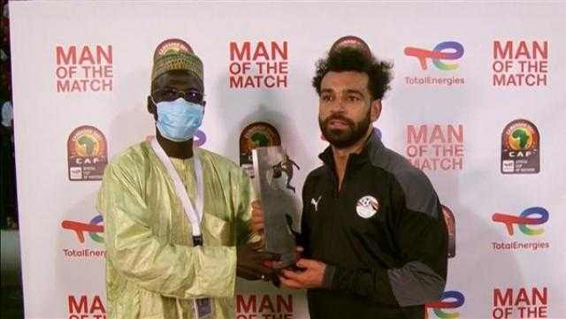 شبكة إنجليزية تحلل أسباب فوز محمد صلاح بجائزة رجل المباراة بين مصر وغينيا بيساو