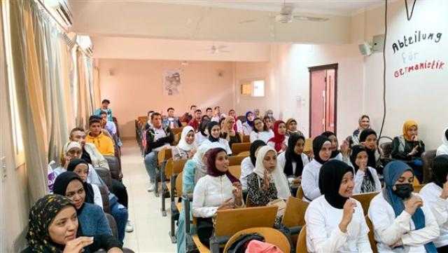 أستاذ مناهج: مشكلة رابعة ابتدائي ليست المناهج وإنما طريقة الامتحان