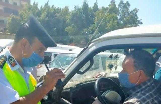 تحرير 9 مخالفات عدم ارتداء كمامة لمواطنين فى كوم حمادة بالبحيرة
