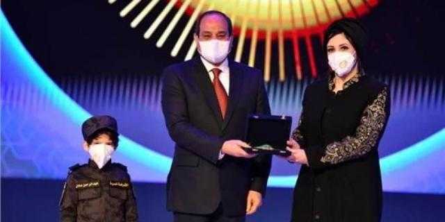أرملة الشهيد عبد الرحمن عادل: تكريم الرئيس السيسى لشهداء الشرطة يسعدنا جميعا