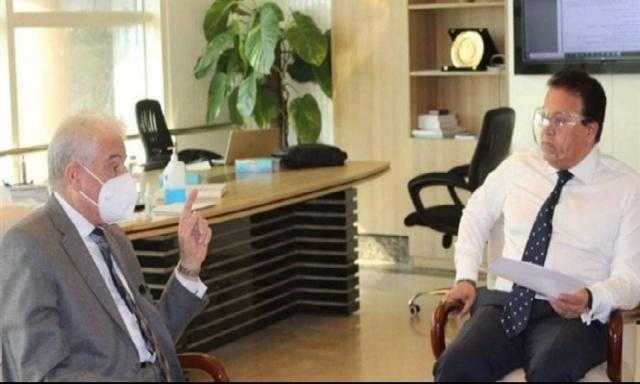 خالد عبدالغفار يستقبل محافظ جنوب سيناء لبحث آخر أعمال تطوير مستشفيات المحافظة