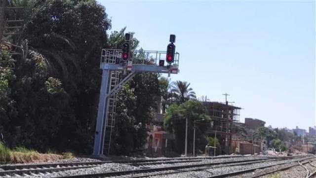 محافظ القليوبية يبحث تطوير سور السكة الحديد بشارع سعد زغلول ببنها