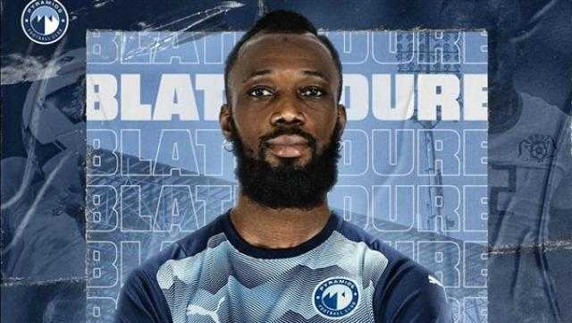 بيراميدز يعلن تعاقده مع إبراهيم توريه لاعب وسط بوركينا فاسو