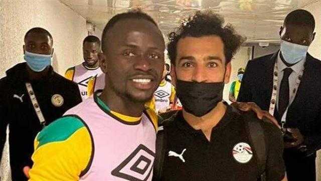 محمد صلاح يلتقي بـ«ماني» عقب مباراة مصر والمغرب