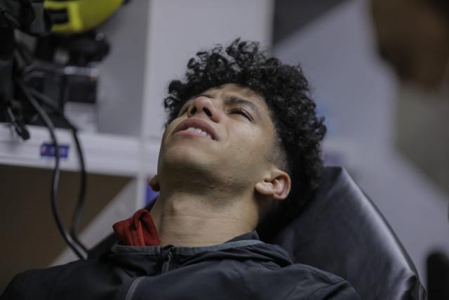 خط أحمر