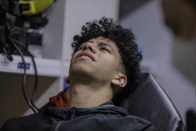 الأهلي يعلن خضوع عمار حمدي لجراحة الرباط الصليبي بعد غد في النمسا