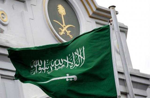 السعودية تعلن إجراءات جديدة لدخول المعتمرين والزوار إلى المملكة