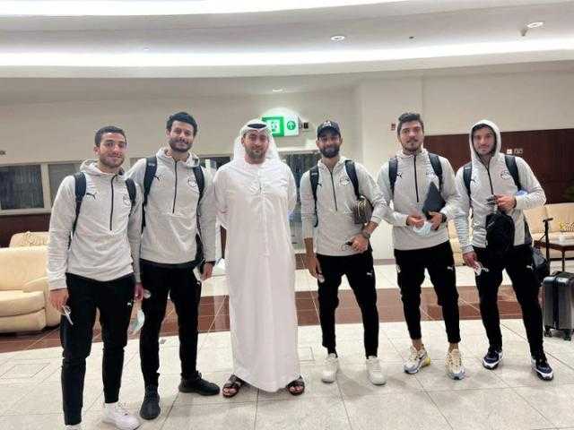 وصول لاعبي الأهلي الدوليين لمعسكر الفريق بالإمارات
